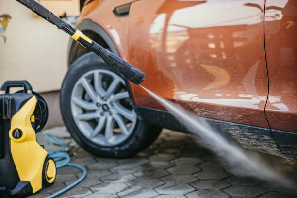 Best Commercial Building Pressure Washing  in Mukwonago, WI